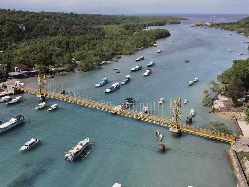 Yellow Bridge Nusa Lembongan and Nusa Ceningan
